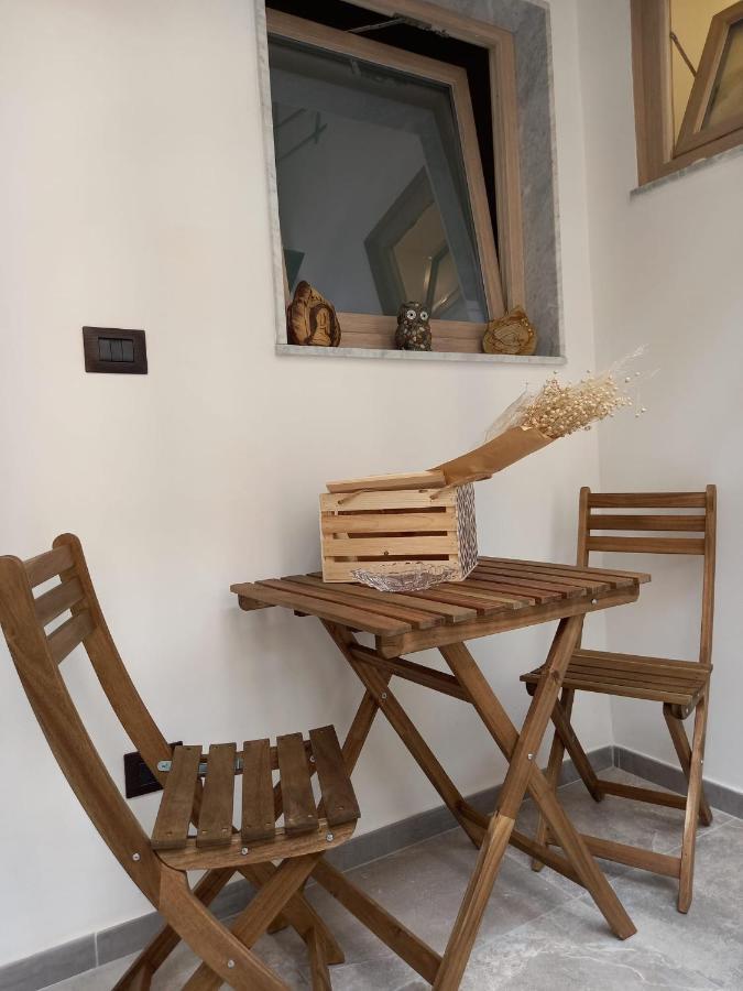 סלרנו Maga Miro - Guest House מראה חיצוני תמונה